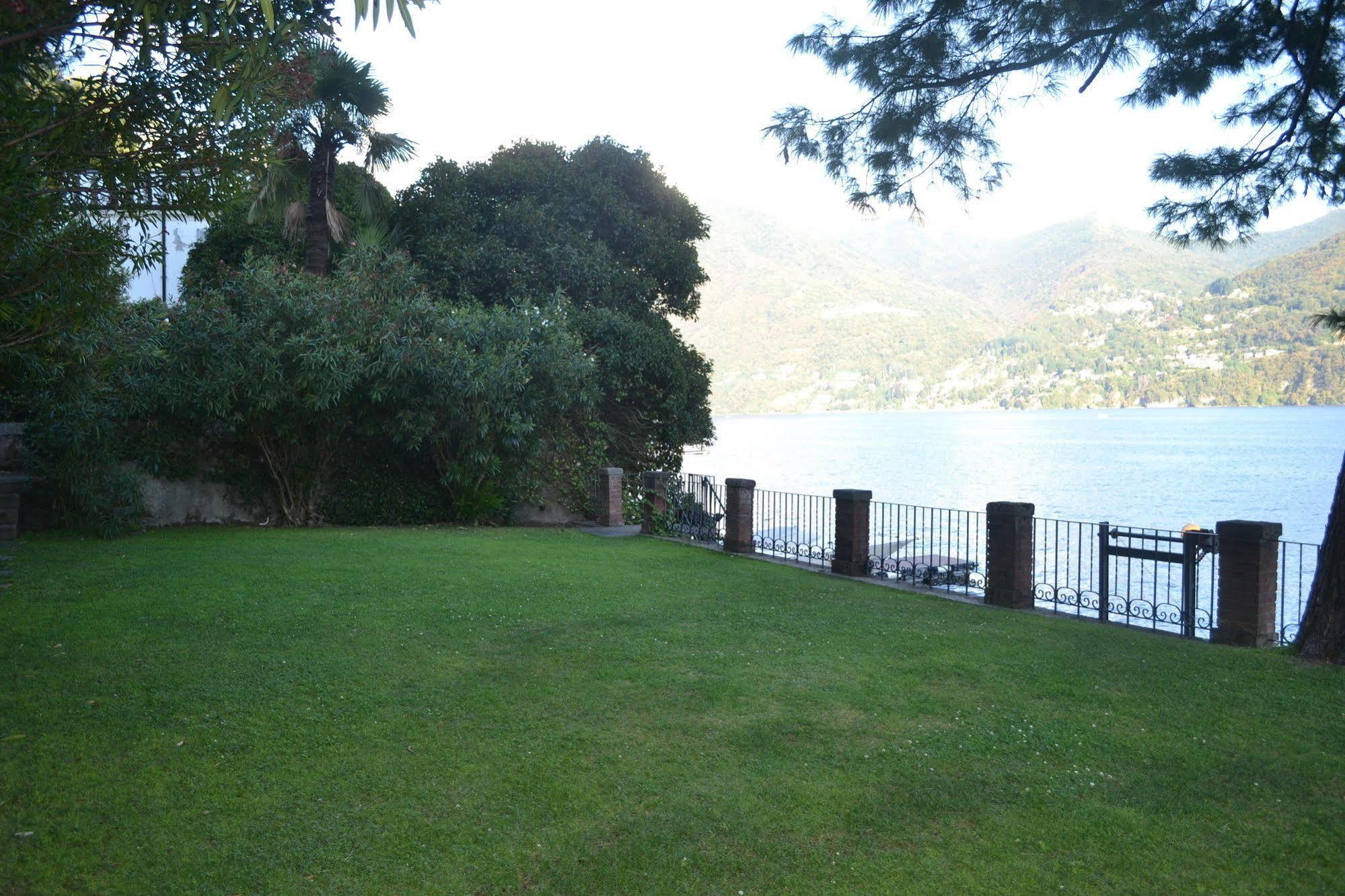 Villa Nina Relais Boutique B&B Carate Urio Exteriör bild